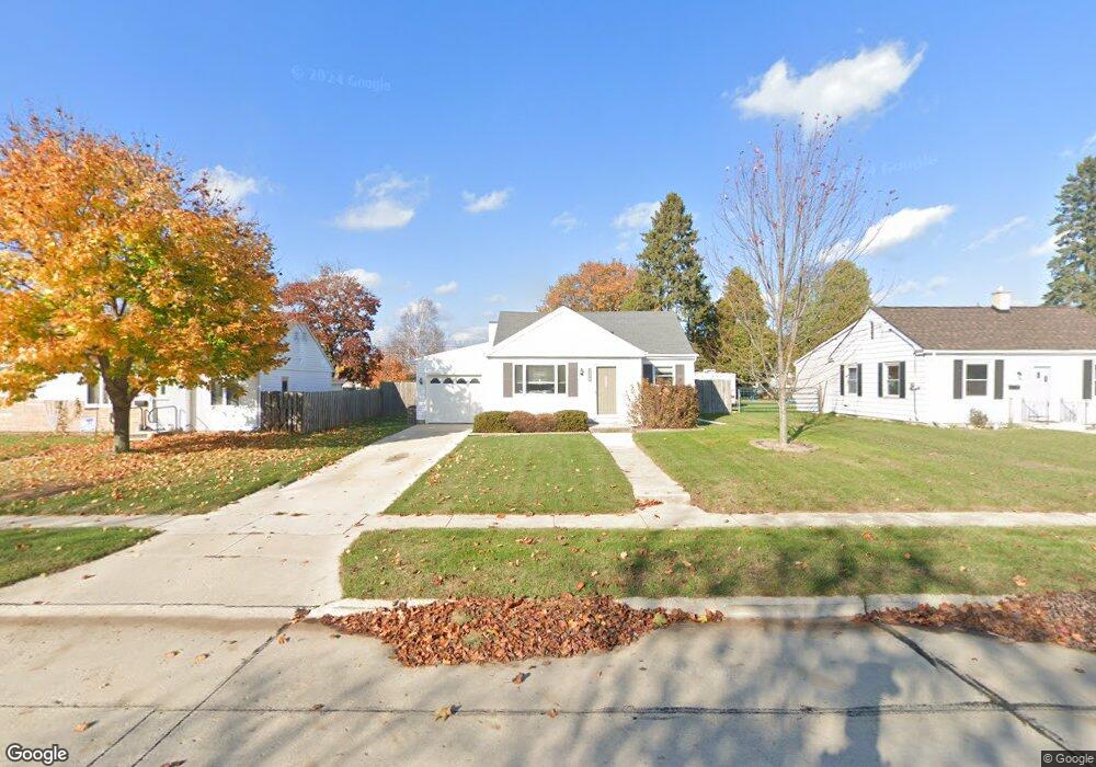 2826 36th St, Two Rivers, WI 54241 - photo 1