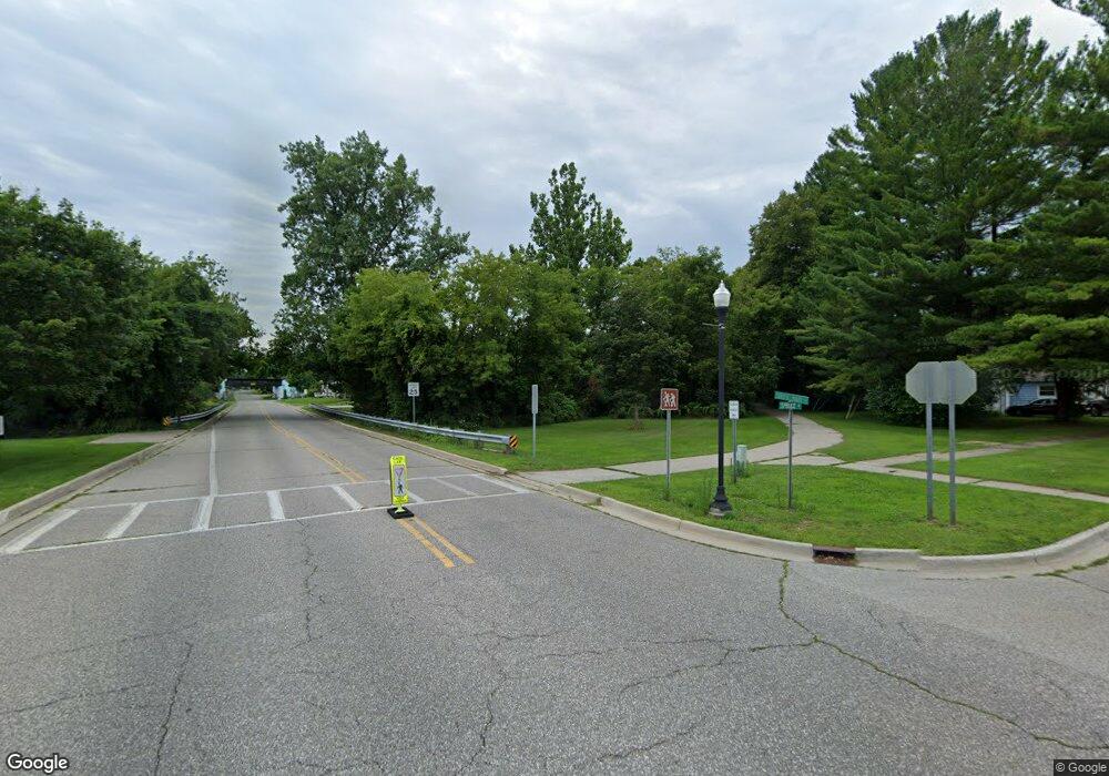 135 Spruce St, Vassar, MI 48768 - photo 1