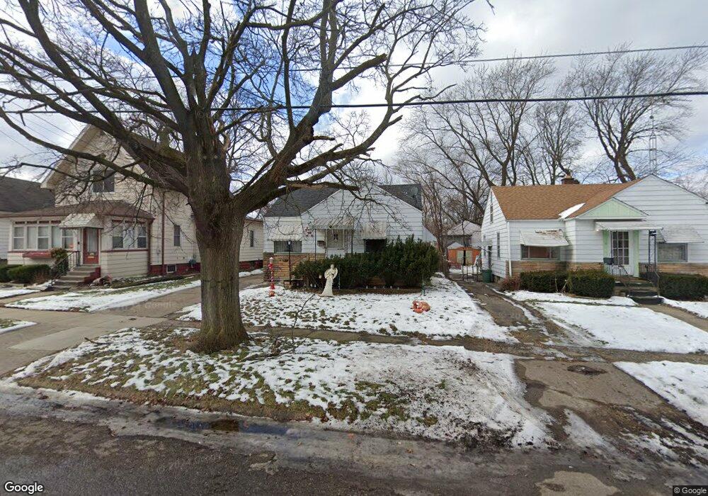 928 Stocker Ave, Flint, MI 48503 - photo 1