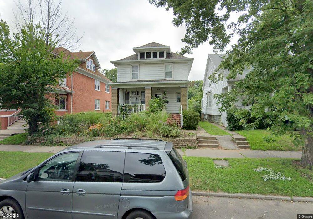 1129 Lakepointe St, Grosse Pointe Park, MI 48230 - photo 1