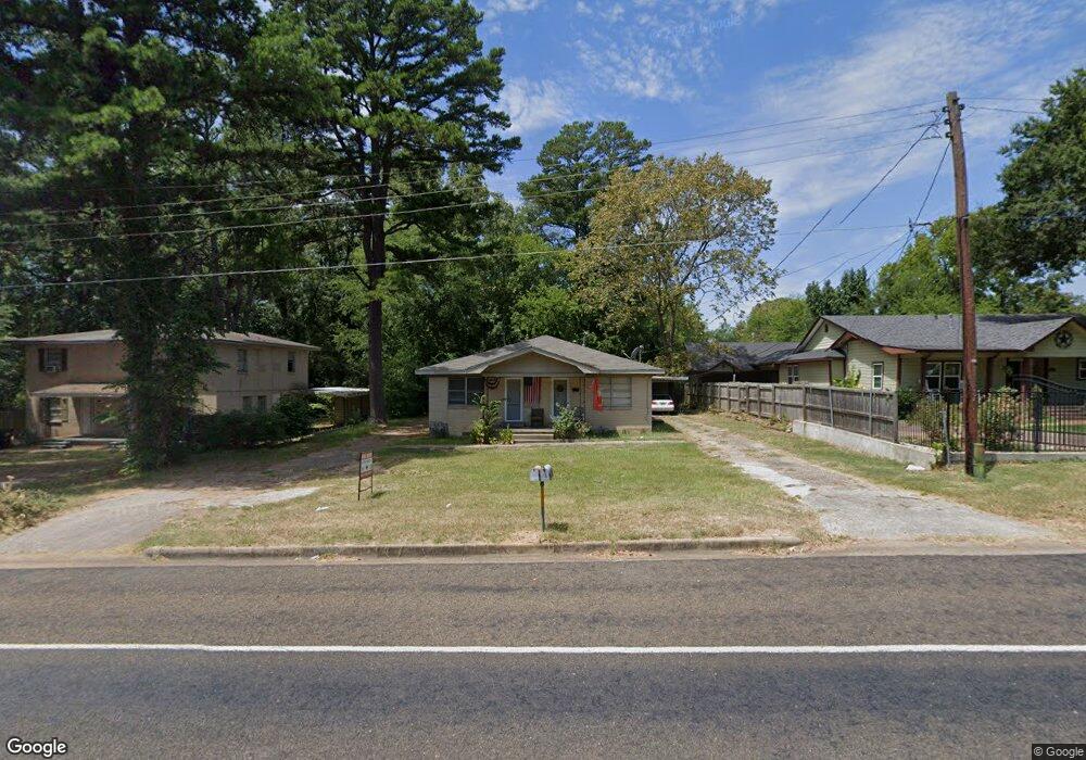 617 N Eastman Rd, Longview, TX 75601 - photo 1