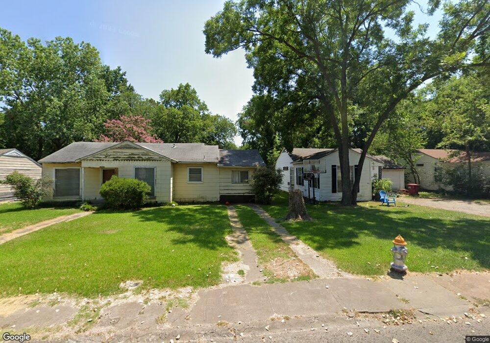 228 Graham Ave, Bonham, TX 75418 - photo 1