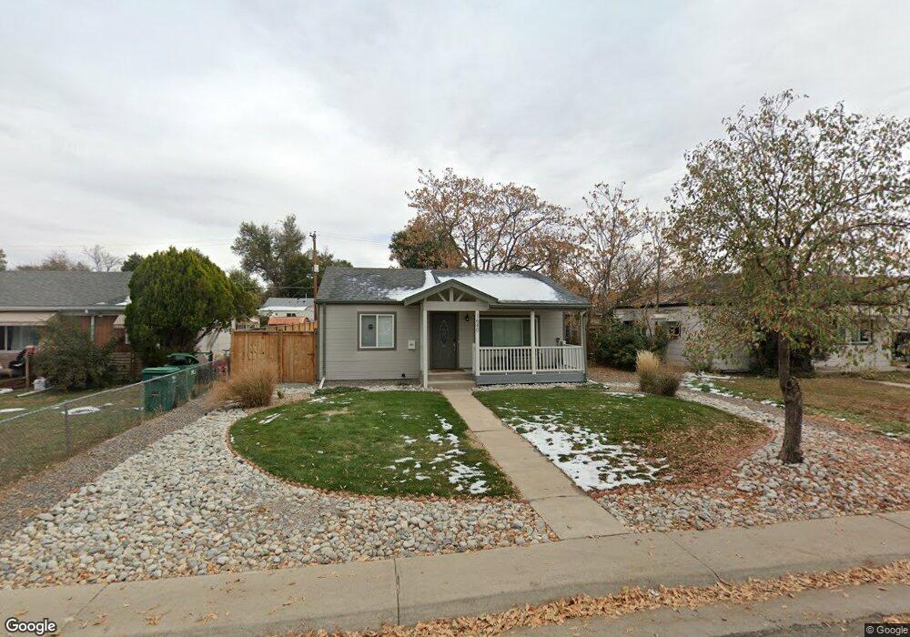 1640 Moline St, Aurora, CO 80010 - photo 1