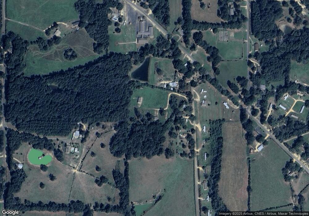 4017 E Fernwood Rd, McComb, MS 39648 - photo 1