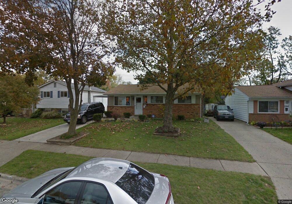 2738 Moundcrest St, Columbus, OH 43232 - photo 1