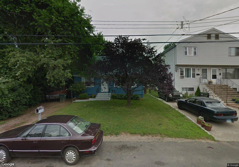 60 Chamberlain Ave, Bridgeport, CT 06606 - photo 1