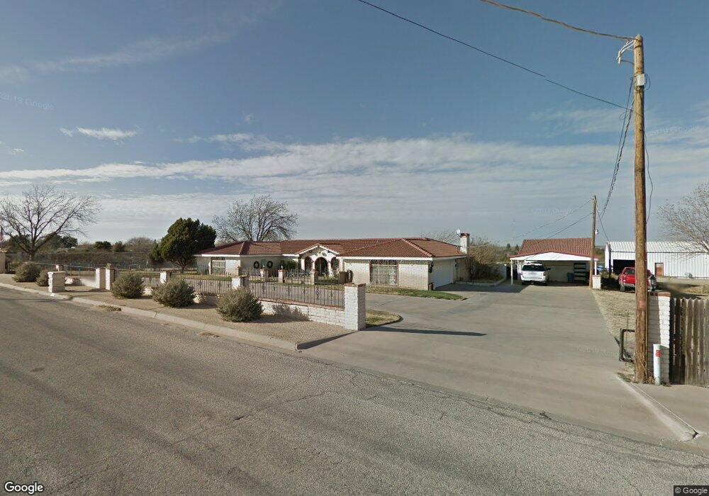 2411 E 24th St, Big Spring, TX 79720 - photo 1