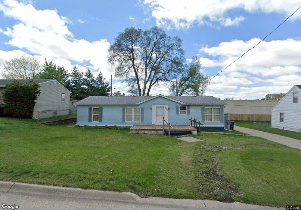 210 Lally St, Des Moines, IA 50315 - photo 1