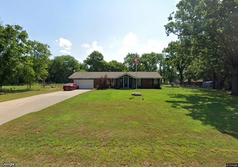 1604 N Fox St, Chouteau, OK 74337 - photo 1
