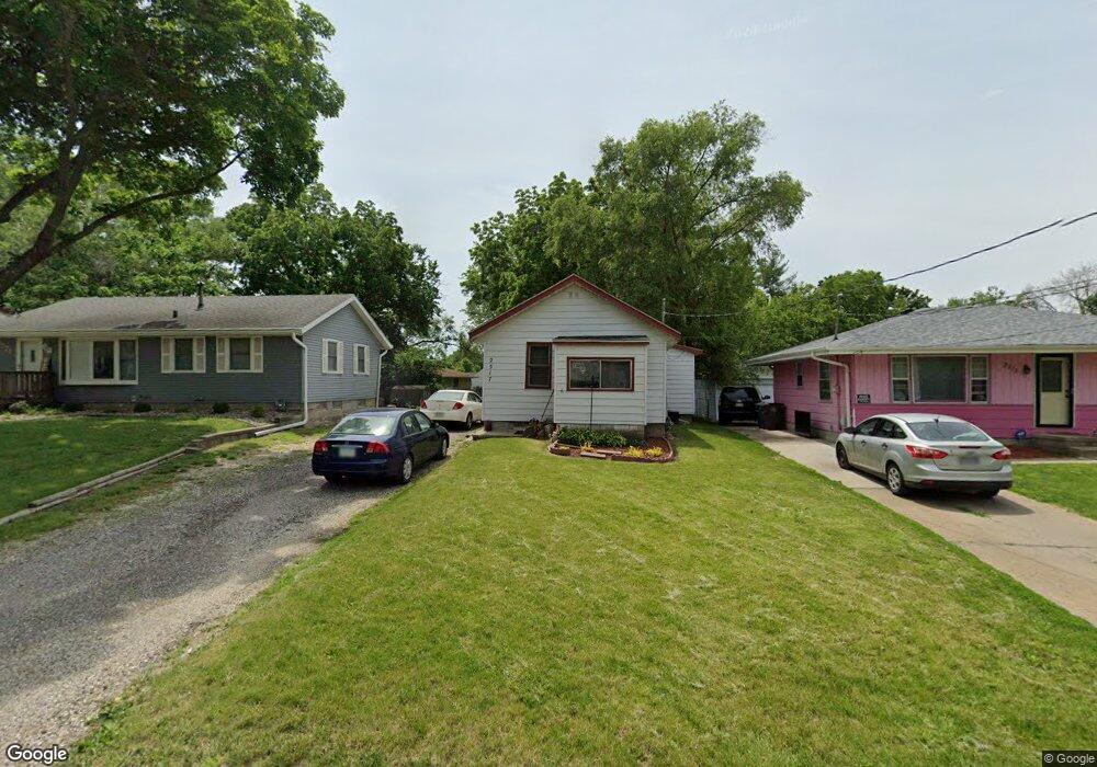 2517 E Sheridan Ave, Des Moines, IA 50317 - photo 1