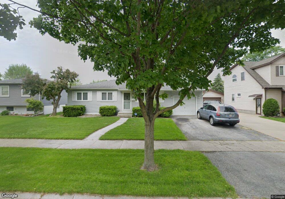 8032 Duluth St, Highland, IN 46322 - photo 1