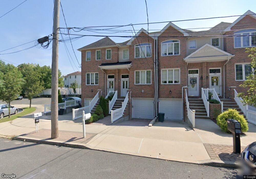 214 Sneden Ave, Staten Island, NY 10312 - photo 1