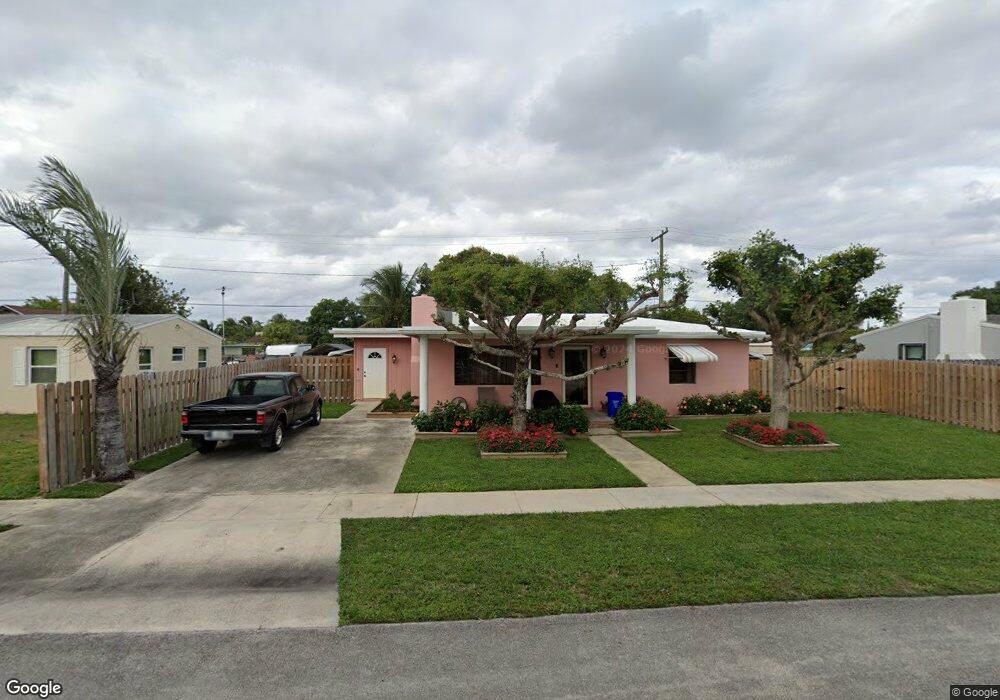 817 Elm Rd, West Palm Beach, FL 33409 - photo 1