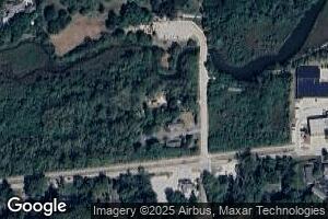 537 N Cushing Park Rd, Delafield, WI 53018