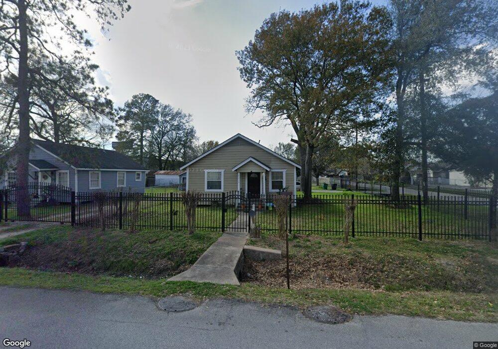 6219 Helmers St, Houston, TX 77022 - photo 1
