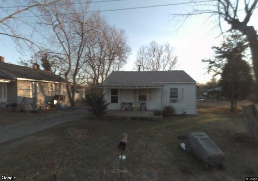 717 Craddock St, Reidsville, NC 27320 - photo 1