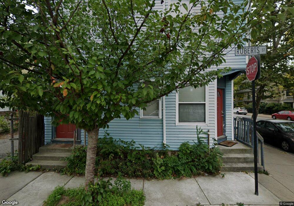 252 Cypress St unit 3, Brookline, MA 02445 - photo 1