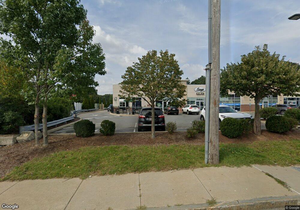 648 Old West Central St, Franklin, MA 02038 - photo 1