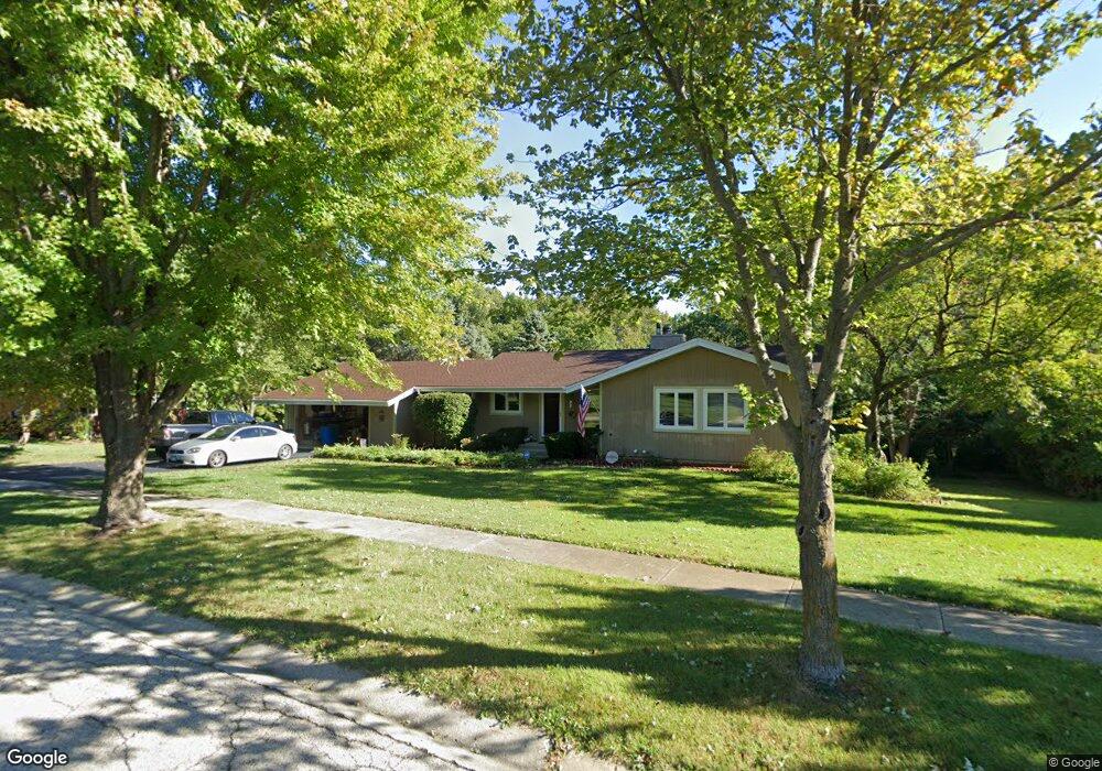 316 Circle Dr unit 1, Algonquin, IL 60102 - photo 1