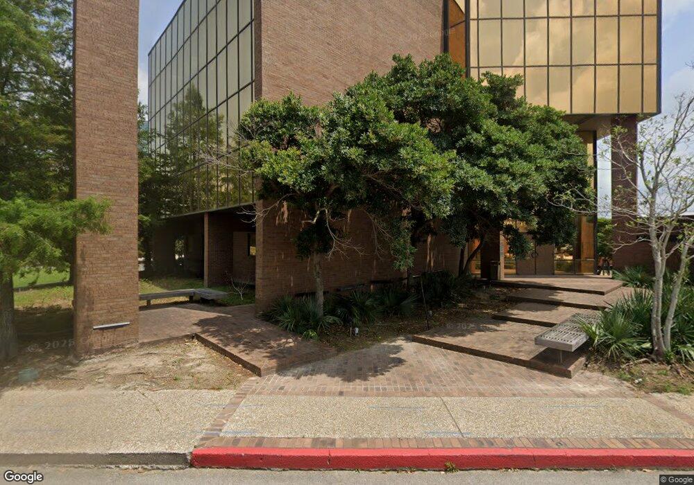 120 W Pujo St, Lake Charles, LA 70601 - photo 1