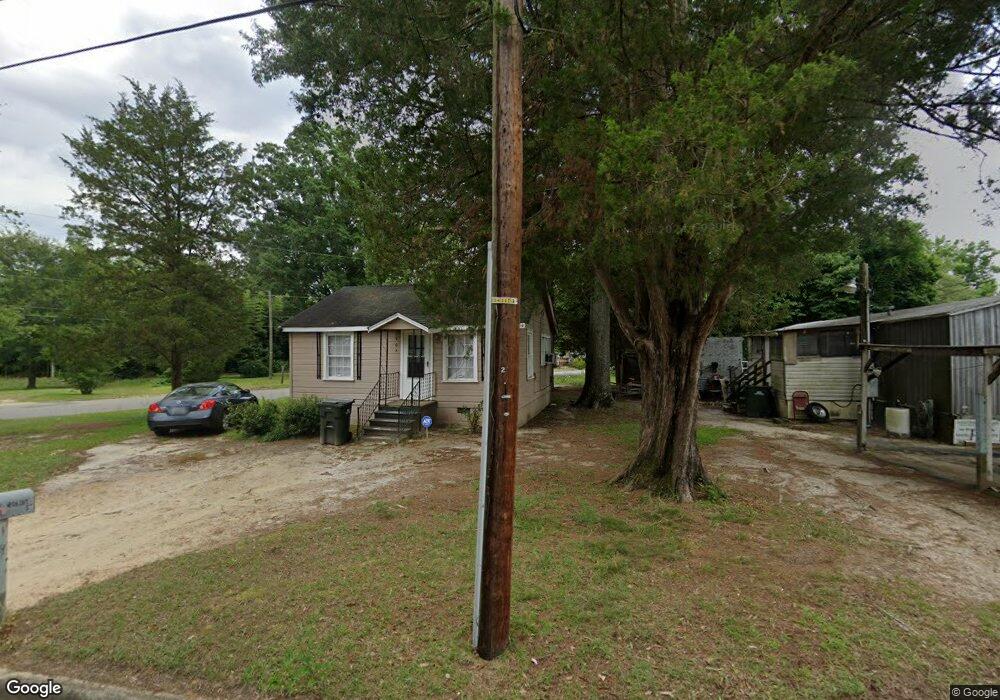 1404 Hickory St, Laurinburg, NC 28352 - photo 1