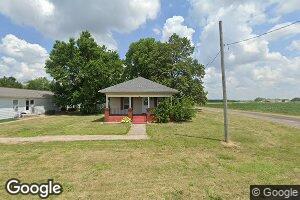 421 E Washington St, Mendon, IL 62351