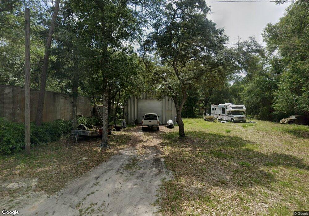 811 NW 1st St, Carrabelle, FL 32322 - photo 1