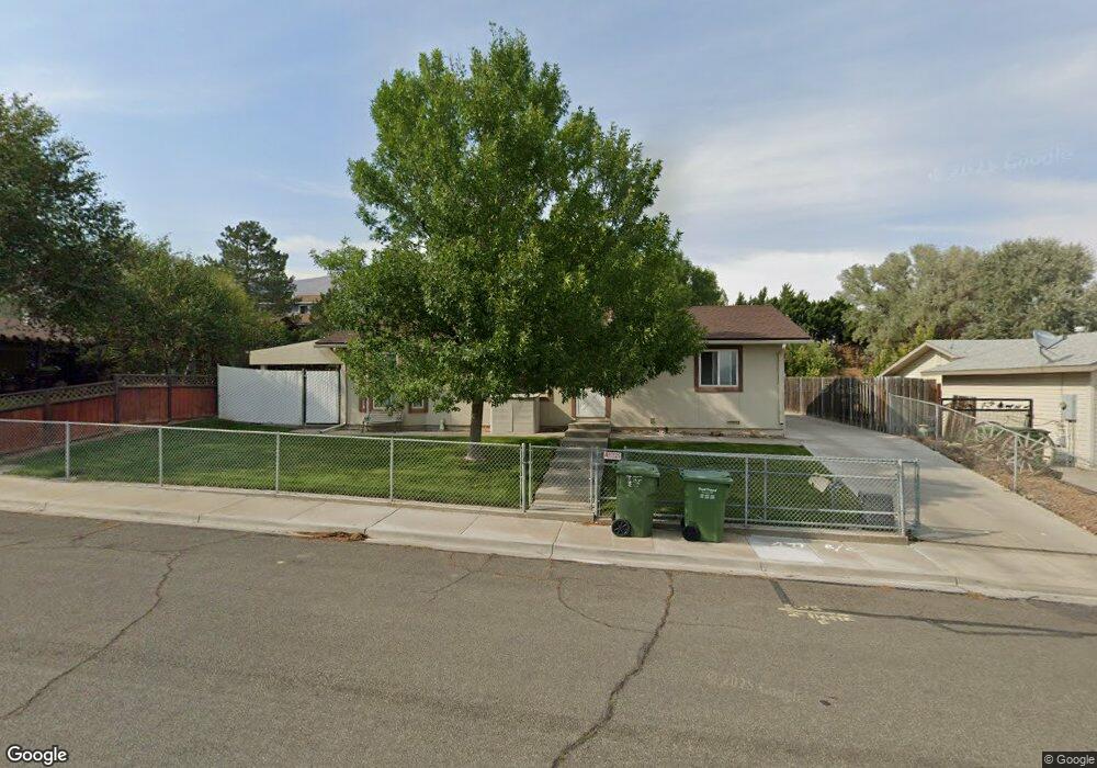 634 Ross St, Winnemucca, NV 89445 - photo 1