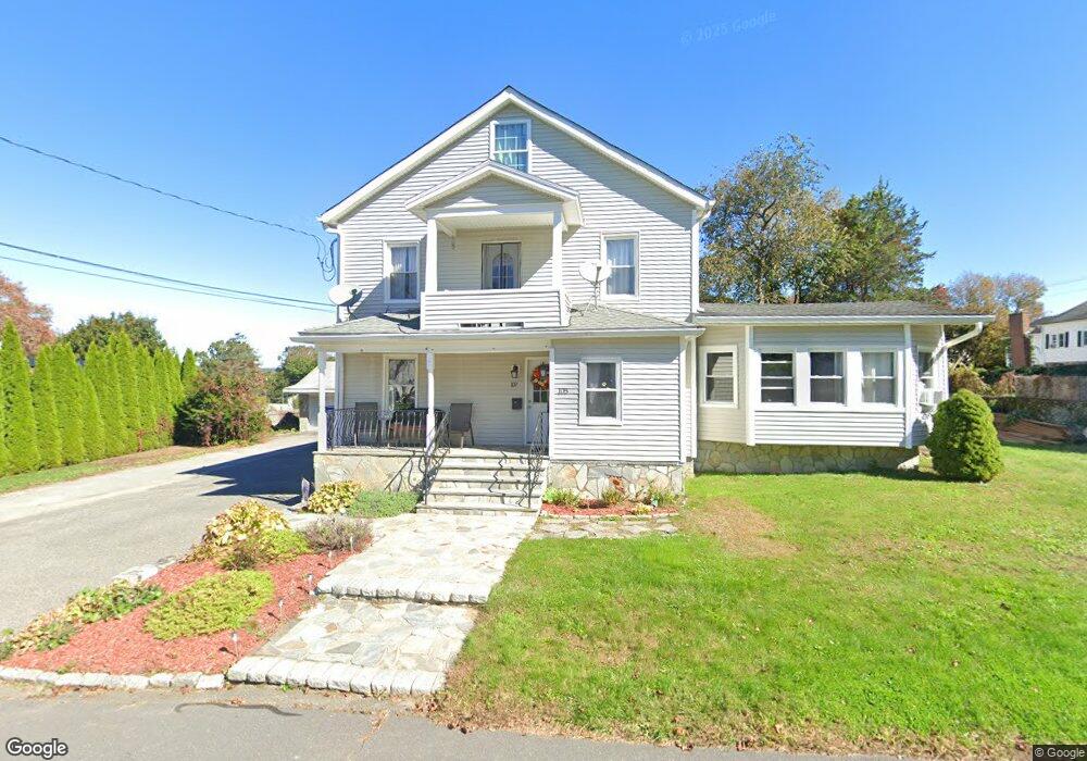 105 Pullen Ave, Oakville, CT 06779 - photo 1