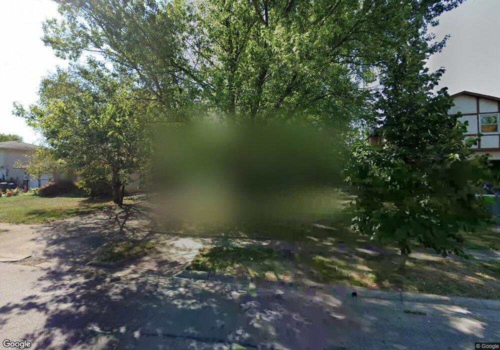 2255 Maplewood Dr, Columbus, OH 43229 - photo 1