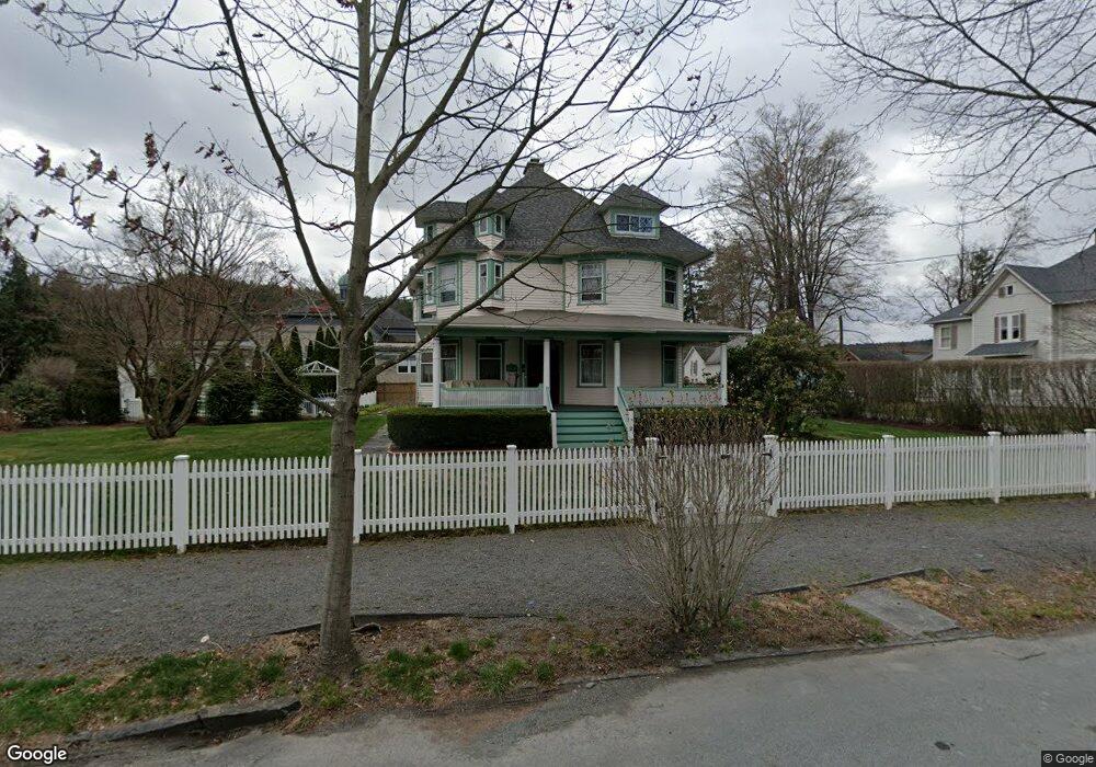 206 W Ann St, Milford, PA 18337 - photo 1