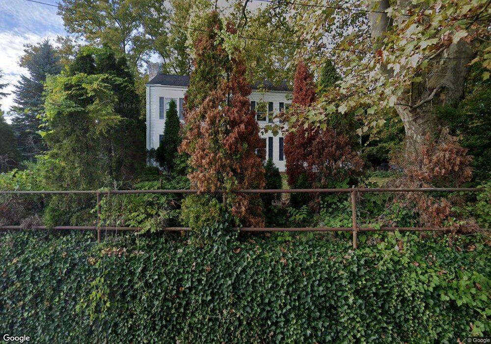 7 Conover Ln, Red Bank, NJ 07701 - photo 1