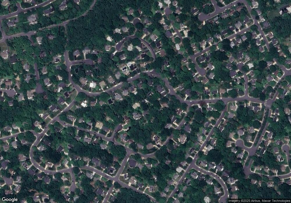 1904 Memory Ct, Vienna, VA 22182 - photo 1