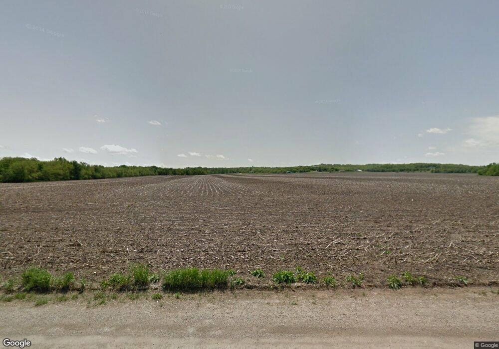 3825 SW 49th St, Topeka, KS 66610 - photo 1