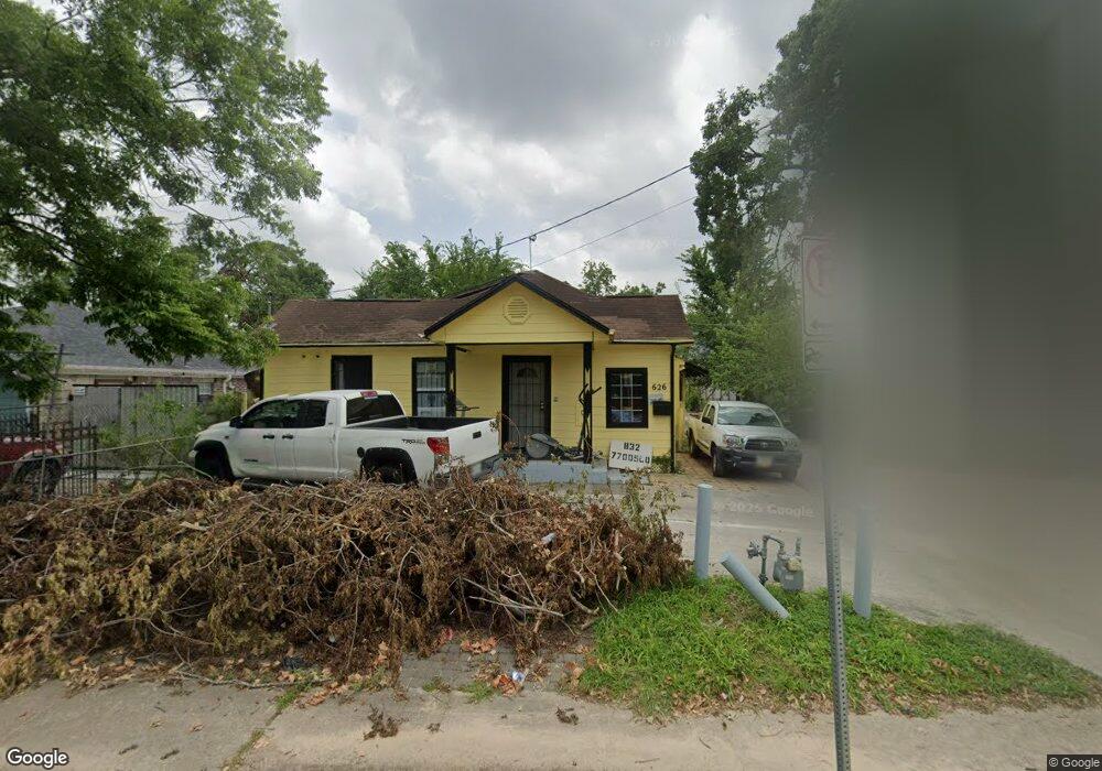 626 E Crosstimbers St, Houston, TX 77022 - photo 1