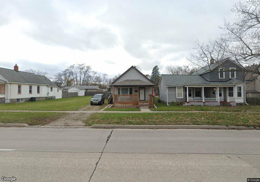 1811 10th St, Port Huron, MI 48060 - photo 1