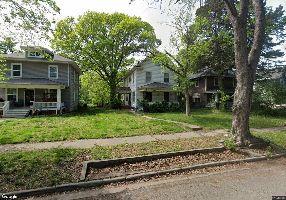 315 SW Broadmoor Ave, Topeka, KS 66606 - photo 1