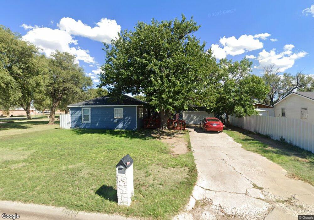 915 Durrett Ave, Dumas, TX 79029 - photo 1
