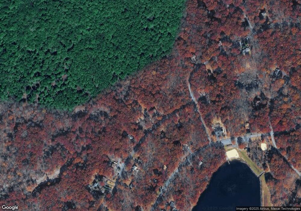 1203 Bluebird Ln, Bushkill, PA 18324 - photo 1