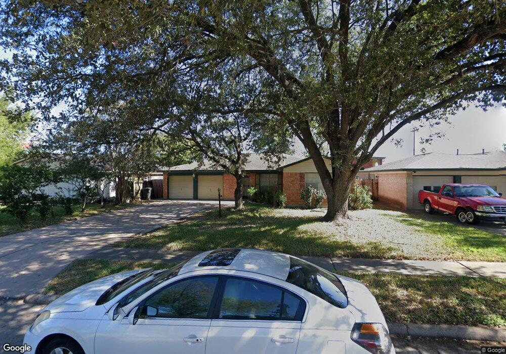 9018 Sunnywood Dr, Houston, TX 77088 - photo 1