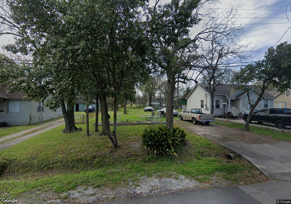 3710 Crandon St, Houston, TX 77026 - photo 1