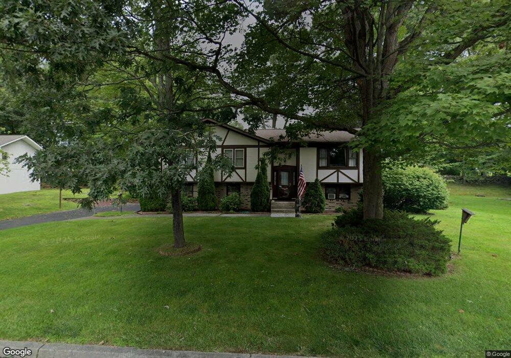 29 Rockwood Dr, Newburgh, NY 12550 - photo 1