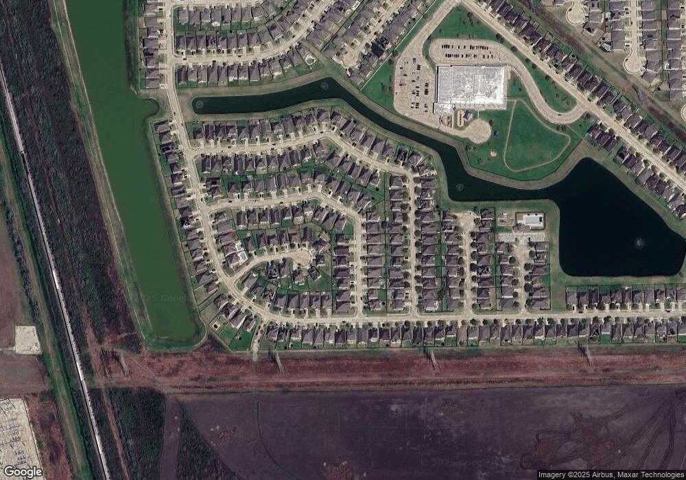 4713 Alluvial Cir, Alvin, TX 77511 - photo 1