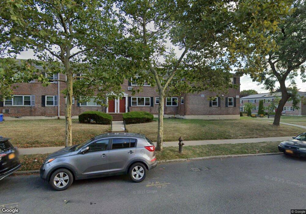 15236 Melbourne Ave, Flushing, NY 11367 - photo 1