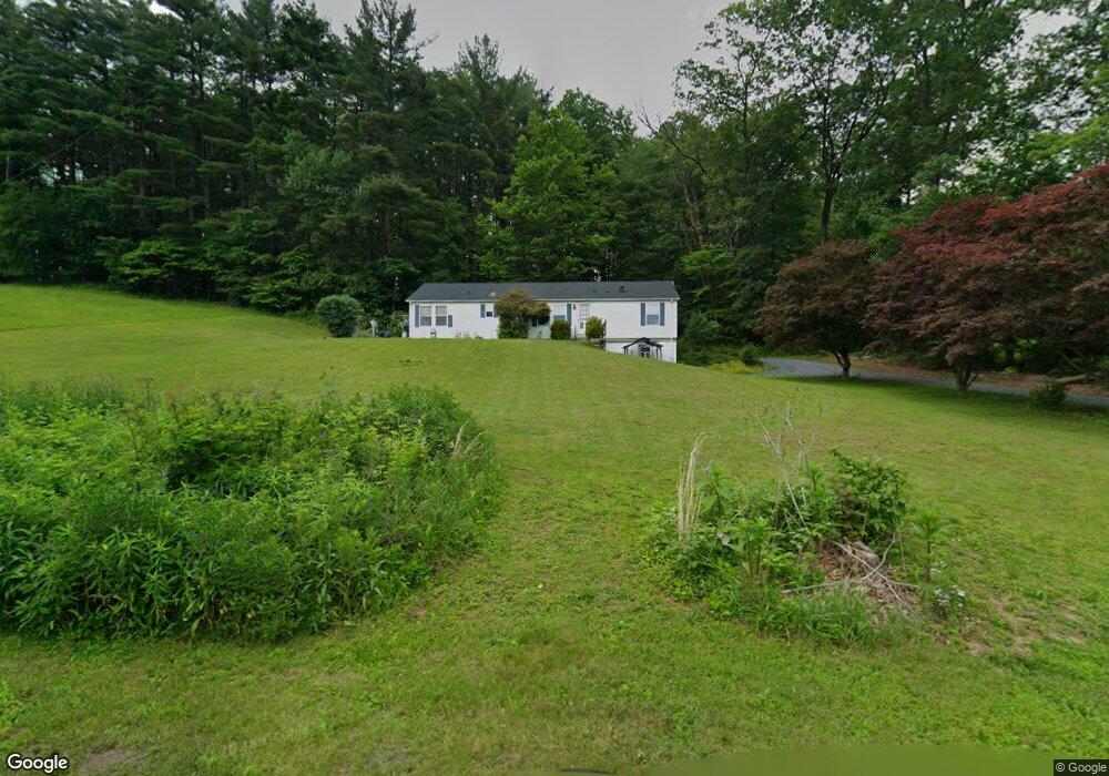 494 Lake Front Dr, Orwigsburg, PA 17961 - photo 1