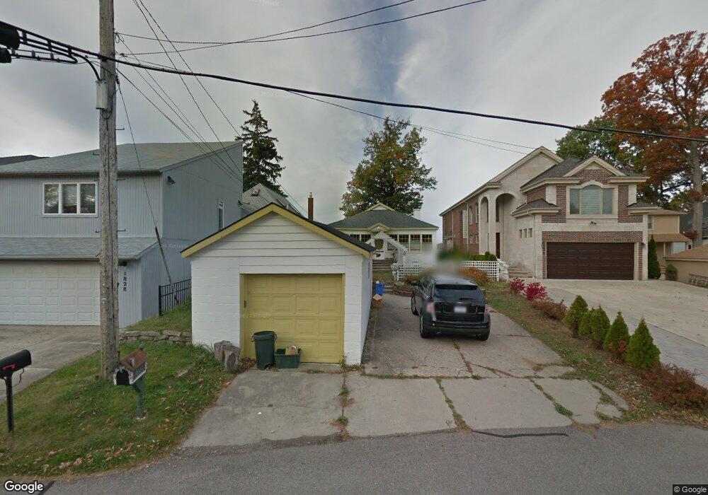 1820 Cass Lake Front Rd, Keego Harbor, MI 48320 - photo 1