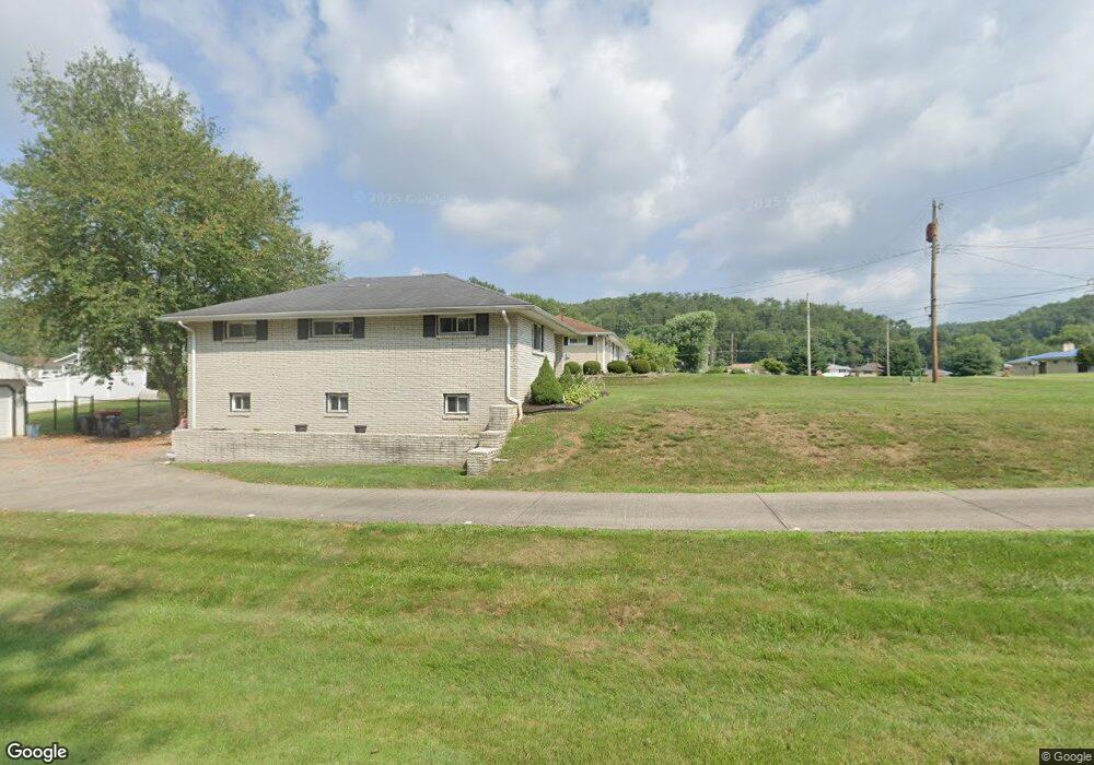 1210 Parkview Dr, Wellsville, OH 43968 - photo 1