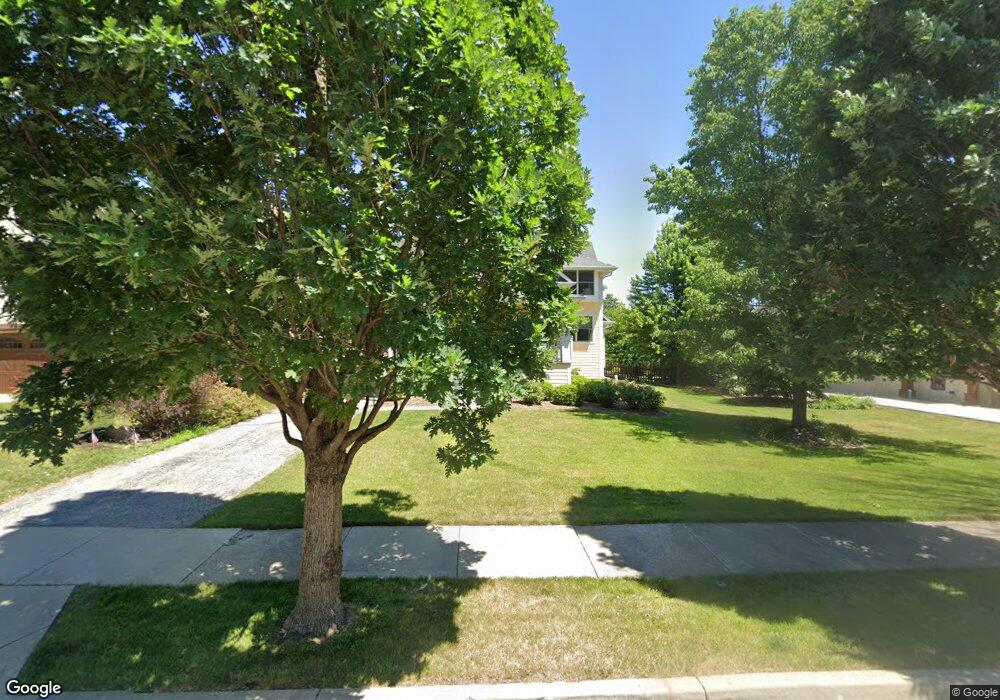 145 N Clinton Ave, Elmhurst, IL 60126 - photo 1