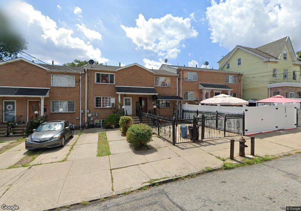 124A Prospect St, Staten Island, NY 10304 - photo 1