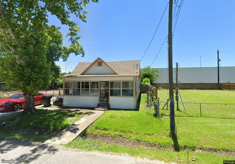 114 E 31st 1/2 St, Houston, TX 77018 - photo 1